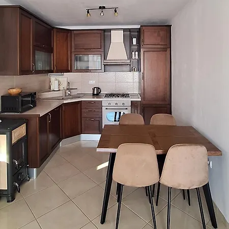 Appartamento With Parking Space - 25264 Makarska